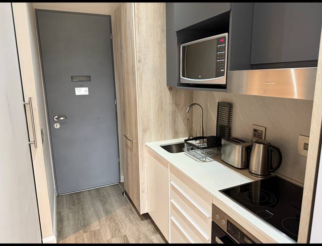 2 BEDROOM APARTMENT FOR SALE IN MENLYN